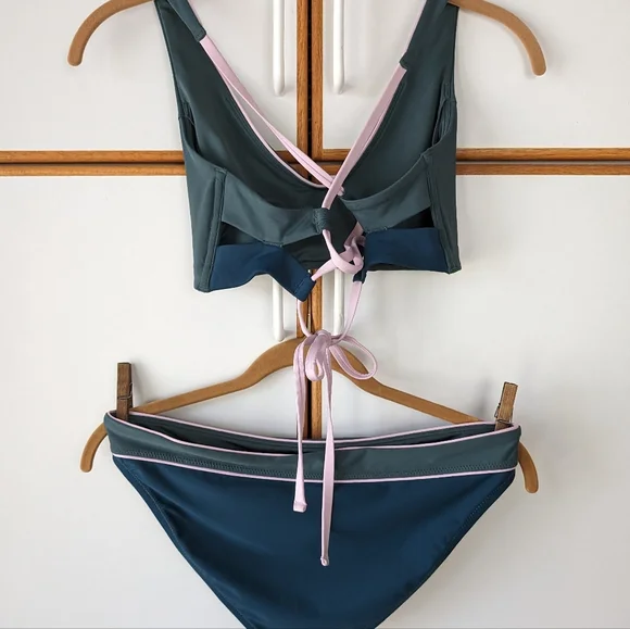 Athleta Colorblock triangle Green and Pink Women's Swim Set - Picture 10 of 10